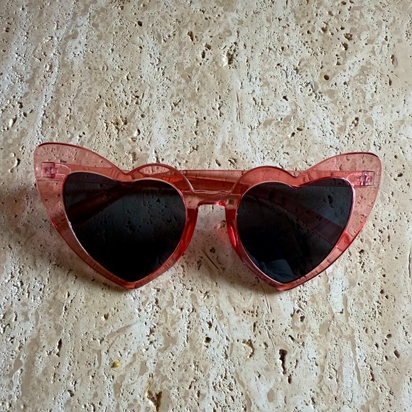 EUC Heart-shaped sunglasses with clear glossy pink frames 😎💖☀️ - Picture 1 of 2